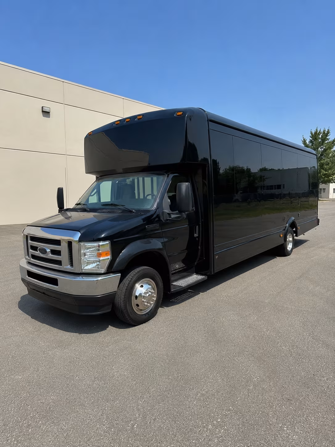 bridal party buses between edmond getting ready locations and ceremony venues